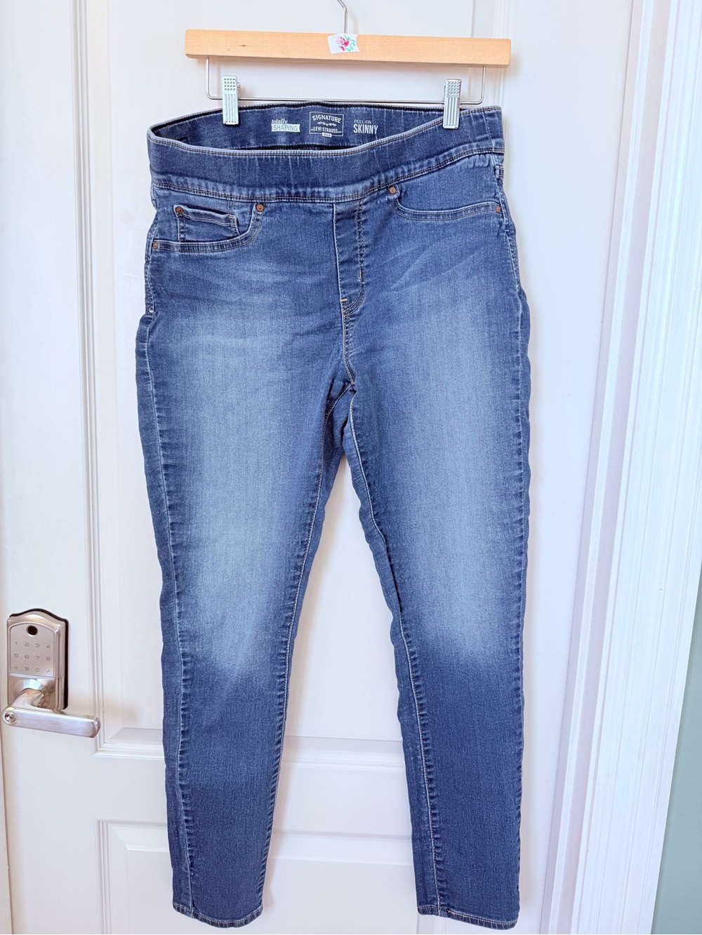 Signature by Levi Strauss Blue Skinny Jeans